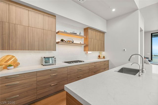 571 Overlook Rim Drive, Henderson, NV 89012