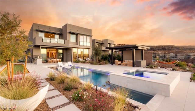 571 Overlook Rim Drive, Henderson, NV 89012