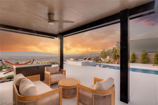 571 Overlook Rim Drive, Henderson, NV 89012
