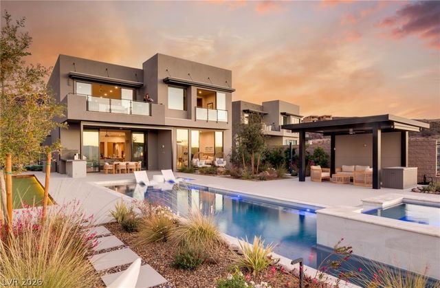 571 Overlook Rim Drive, Henderson, NV 89012
