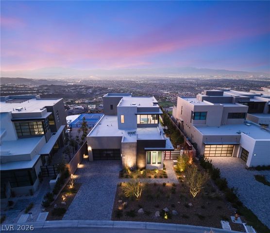 571 Overlook Rim Drive, Henderson, NV 89012