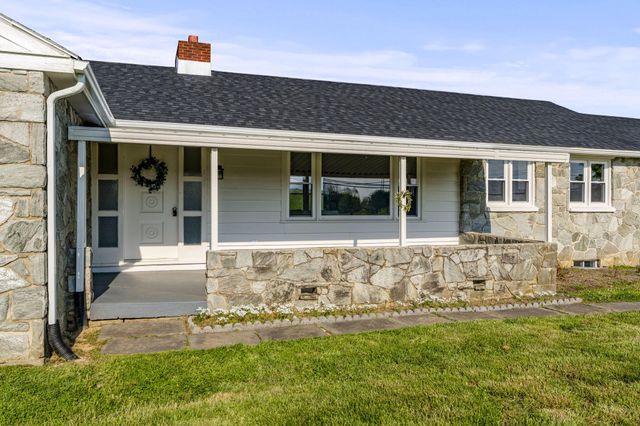725 MARTICVILLE RD, Pequea, PA 17565