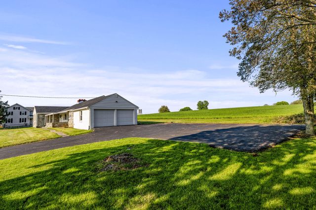 725 MARTICVILLE RD, Pequea, PA 17565