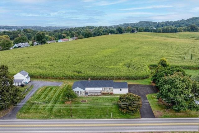 725 MARTICVILLE RD, Pequea, PA 17565