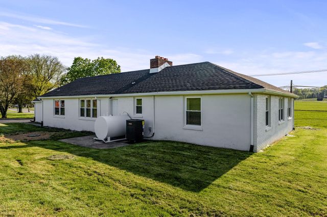 725 MARTICVILLE RD, Pequea, PA 17565