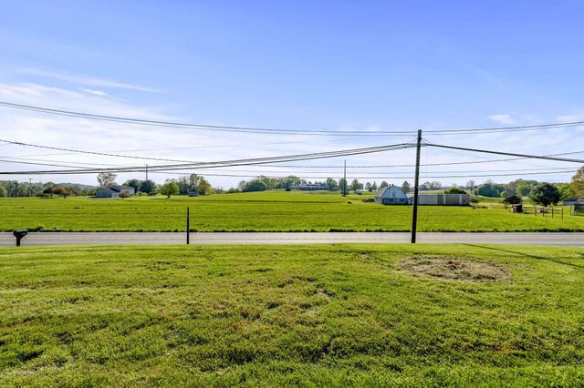 725 MARTICVILLE RD, Pequea, PA 17565