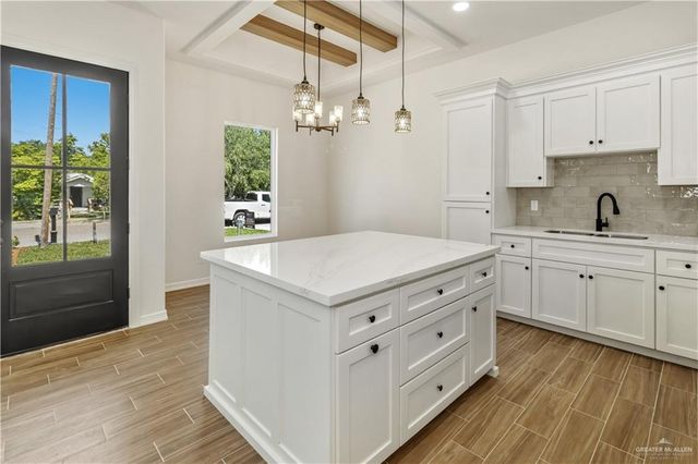 215 S 17th Street, Donna, TX 78537