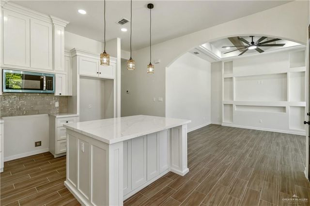 215 S 17th Street, Donna, TX 78537