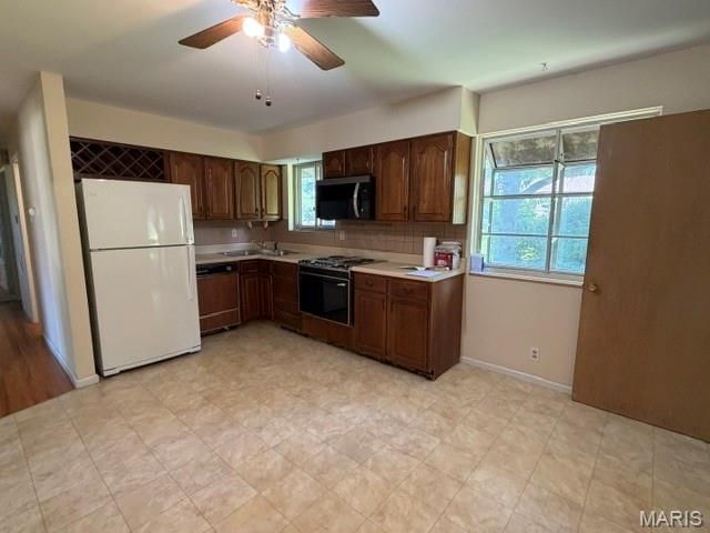 3006 Rodapa Drive, Mehlville, MO 63125