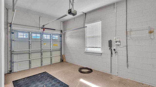 402 CRUISERS DRIVE, Polk City, FL 33868