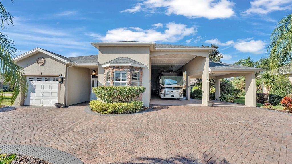 402 CRUISERS DRIVE, Polk City, FL 33868