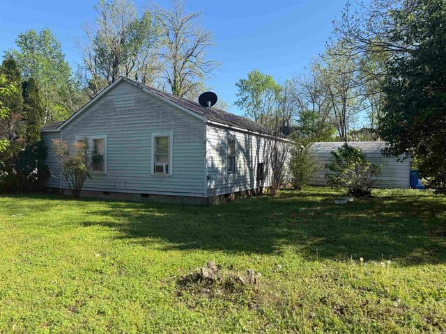 813 Eaton St, Corning, AR 72422