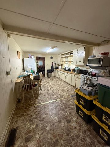 813 Eaton St, Corning, AR 72422