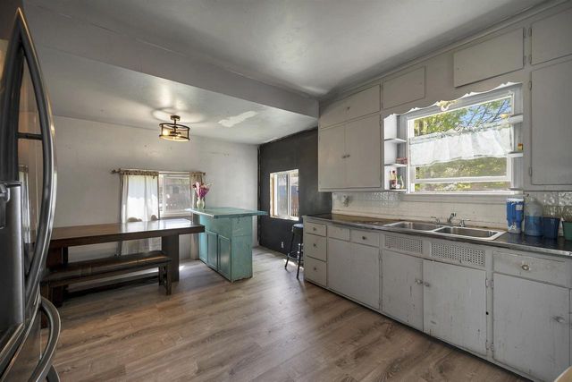 1139 BADGER STREET, Green Bay, WI 54303