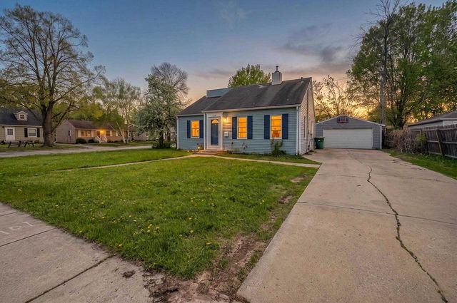 1139 BADGER STREET, Green Bay, WI 54303