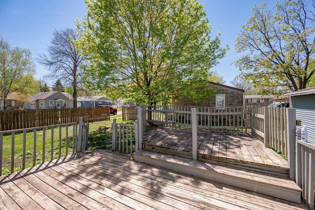 1139 BADGER STREET, Green Bay, WI 54303