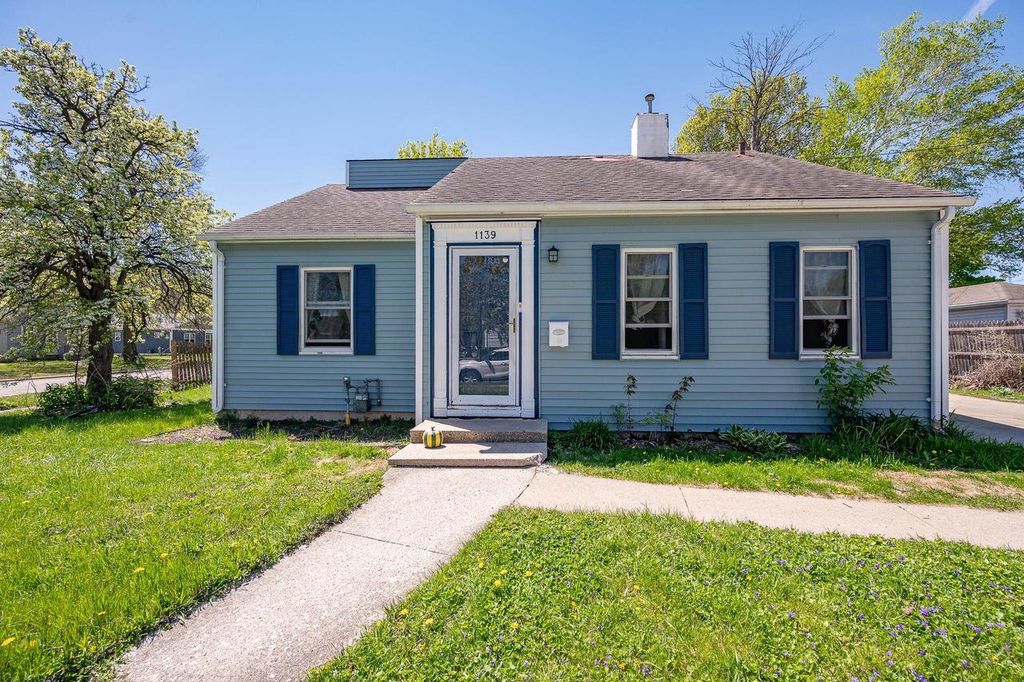 1139 BADGER STREET, Green Bay, WI 54303