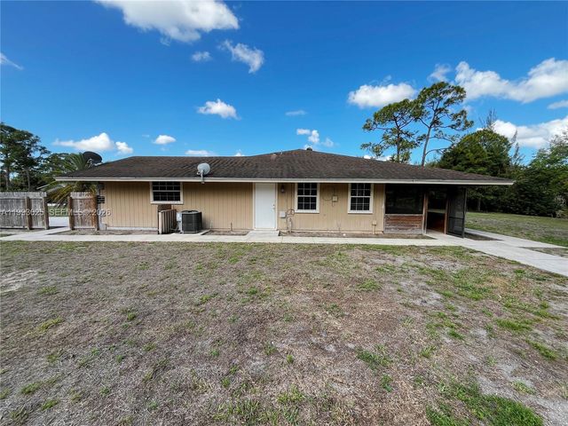 13587 N 77th Pl N, Unincorporated Palm Beach County, FL 33412