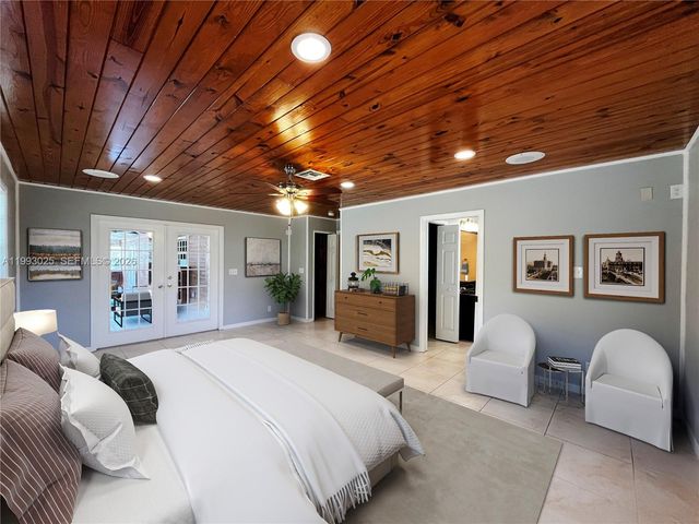 13587 N 77th Pl N, Unincorporated Palm Beach County, FL 33412