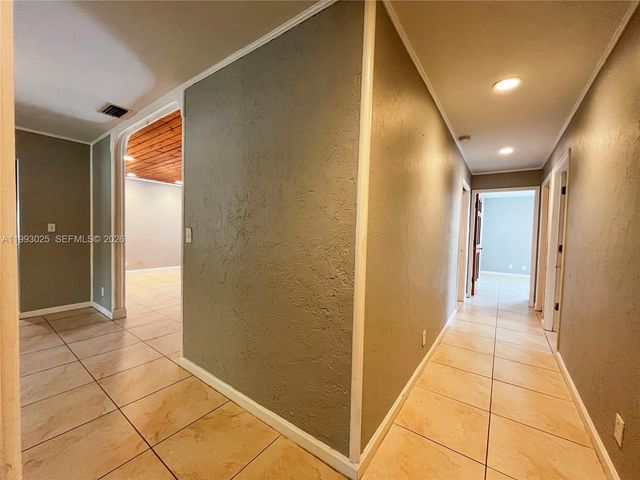 13587 N 77th Pl N, Unincorporated Palm Beach County, FL 33412