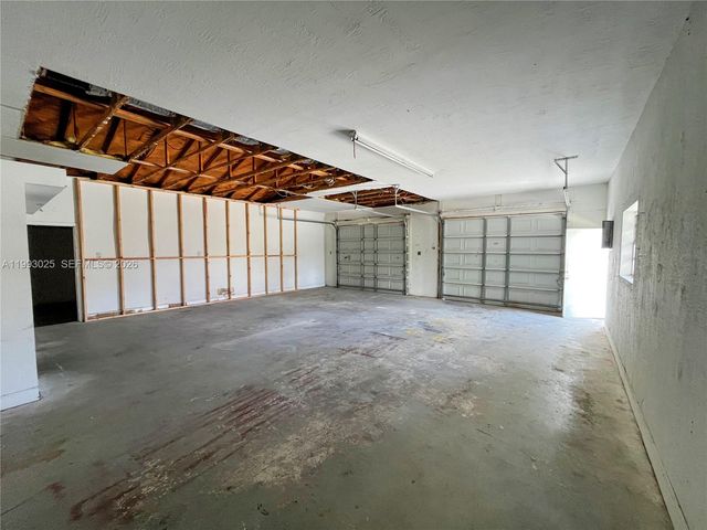 13587 N 77th Pl N, Unincorporated Palm Beach County, FL 33412