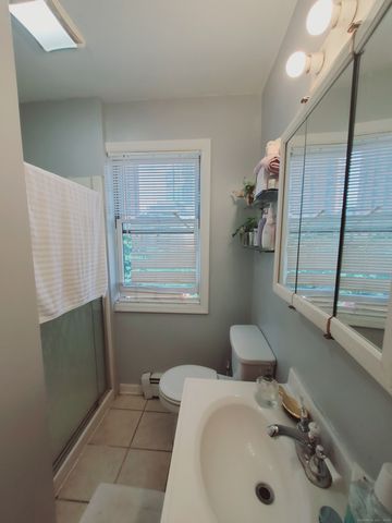 211 Main Street 4, Stamford, CT 06901