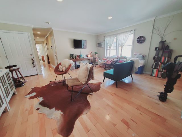 211 Main Street 4, Stamford, CT 06901