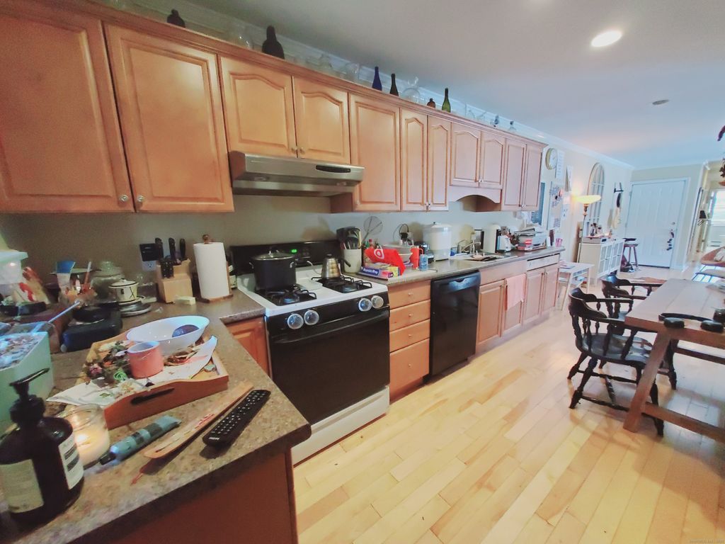 211 Main Street 4, Stamford, CT 06901