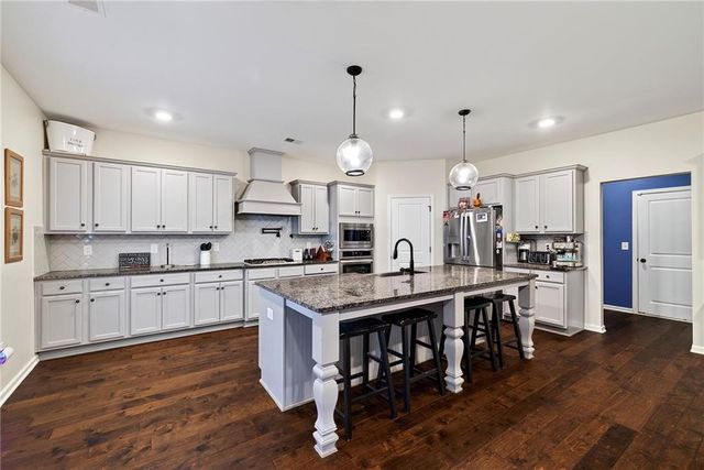 208 Seth Terrace, Mcdonough, GA 30252
