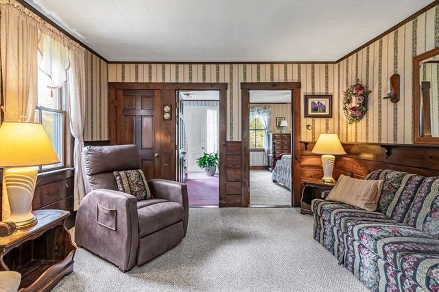 53 Long Pond Rd, Tyngsborough, MA 01879