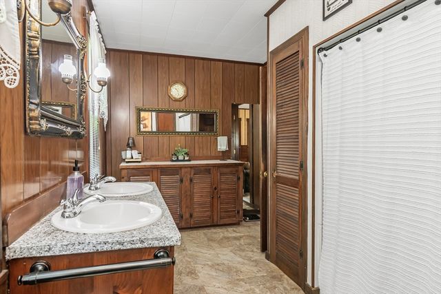 53 Long Pond Rd, Tyngsborough, MA 01879