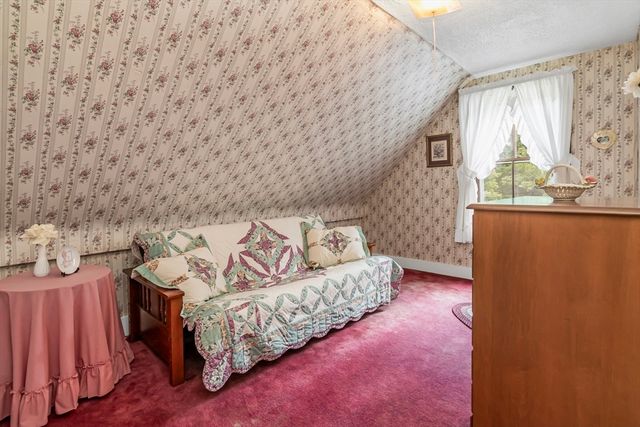 53 Long Pond Rd, Tyngsborough, MA 01879