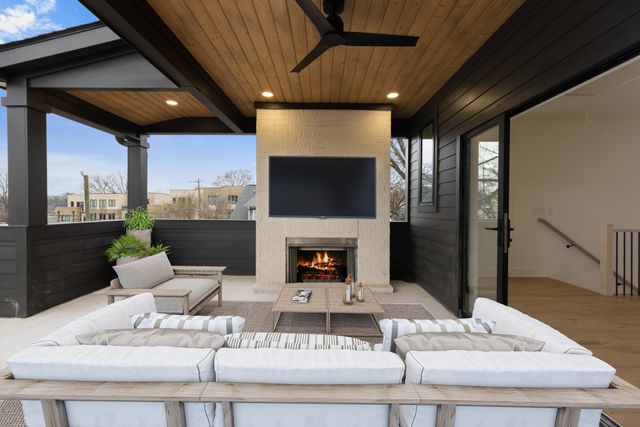 1215 Montgomery Ave, Nashville, TN 37207