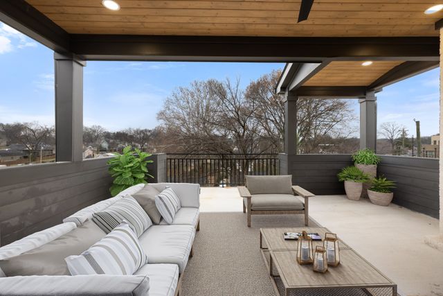 1215 Montgomery Ave, Nashville, TN 37207