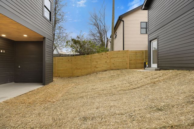 1215 Montgomery Ave, Nashville, TN 37207