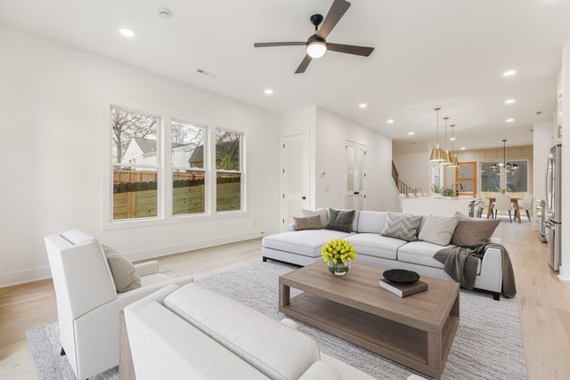 1215 Montgomery Ave, Nashville, TN 37207