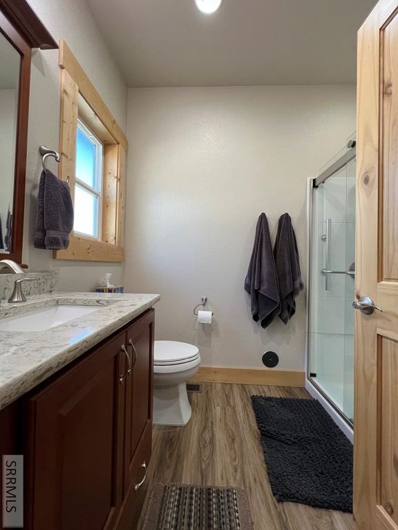 Image 20 of property listing at 801 Forest Drive, Mackay, ID 83251