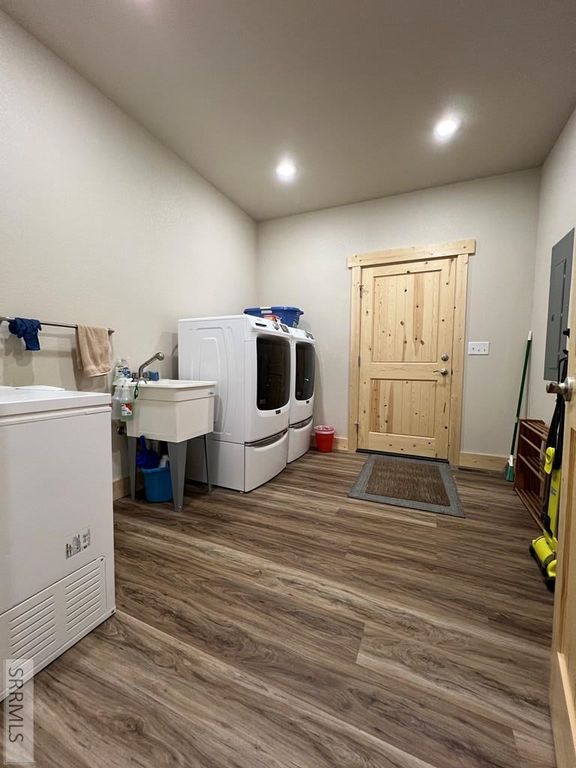 Image 23 of property listing at 801 Forest Drive, Mackay, ID 83251