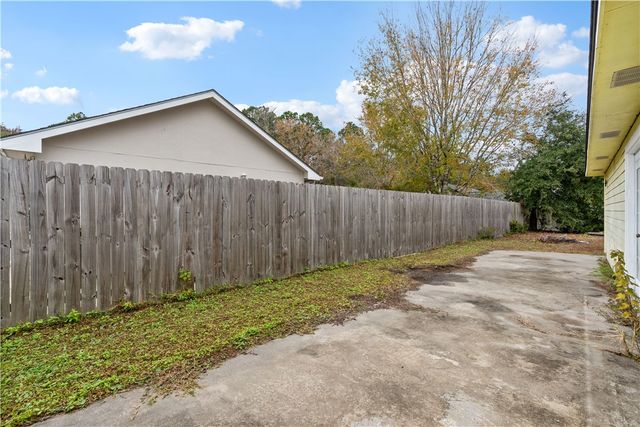 201 Lake Wisteria Drive, Kingsland, GA 31548