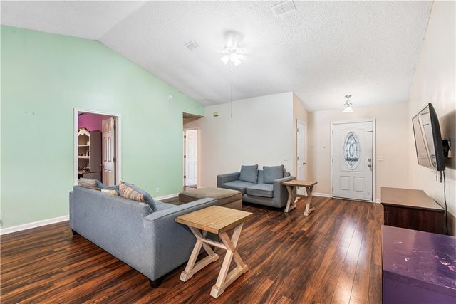 201 Lake Wisteria Drive, Kingsland, GA 31548