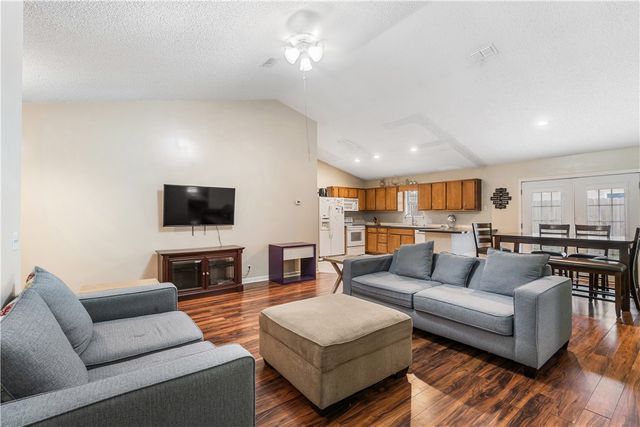 201 Lake Wisteria Drive, Kingsland, GA 31548