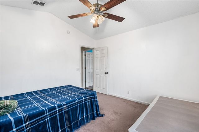 201 Lake Wisteria Drive, Kingsland, GA 31548