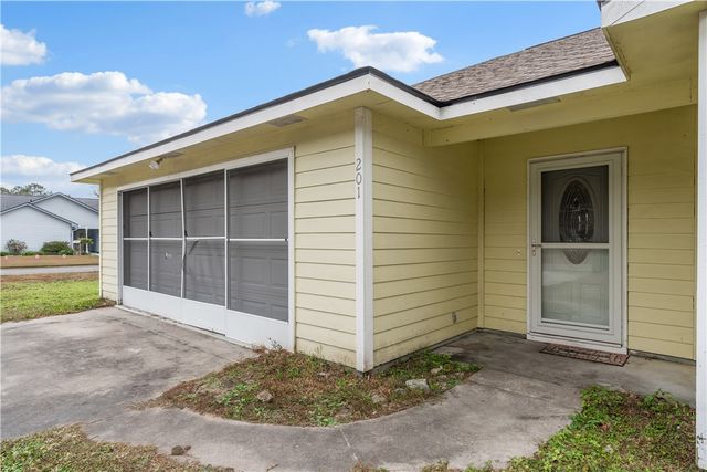 201 Lake Wisteria Drive, Kingsland, GA 31548