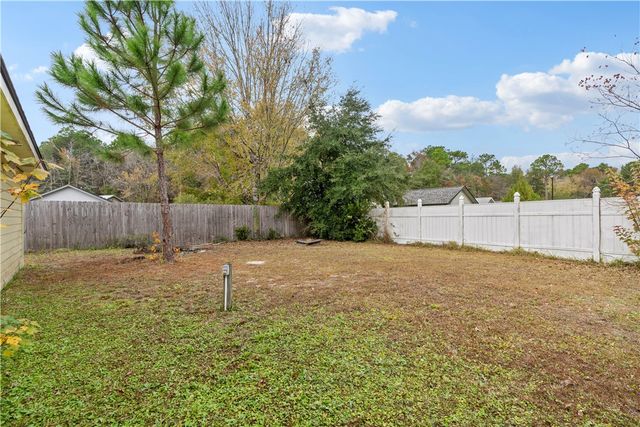 201 Lake Wisteria Drive, Kingsland, GA 31548