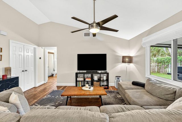 1713 Banyan Creek Court, Boynton Beach, FL 33436