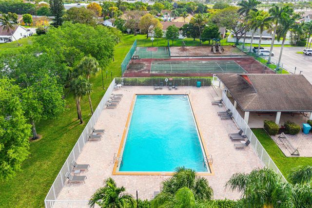 1713 Banyan Creek Court, Boynton Beach, FL 33436
