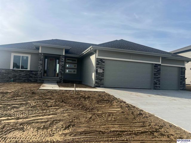 12630 Schirra Street, Papillion, NE 68046