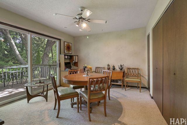 11012 Lucas Road, Woodstock, IL 60098