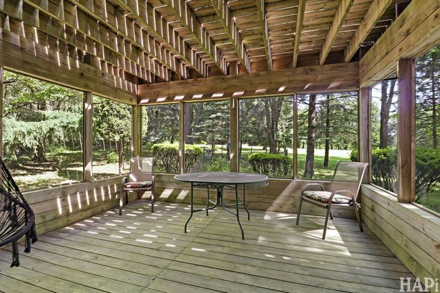 11012 Lucas Road, Woodstock, IL 60098