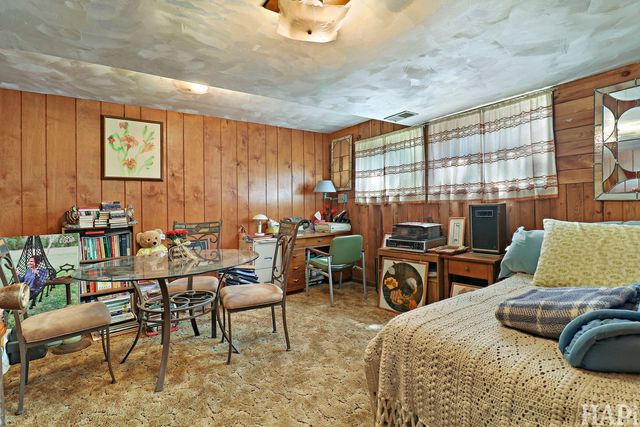 11012 Lucas Road, Woodstock, IL 60098
